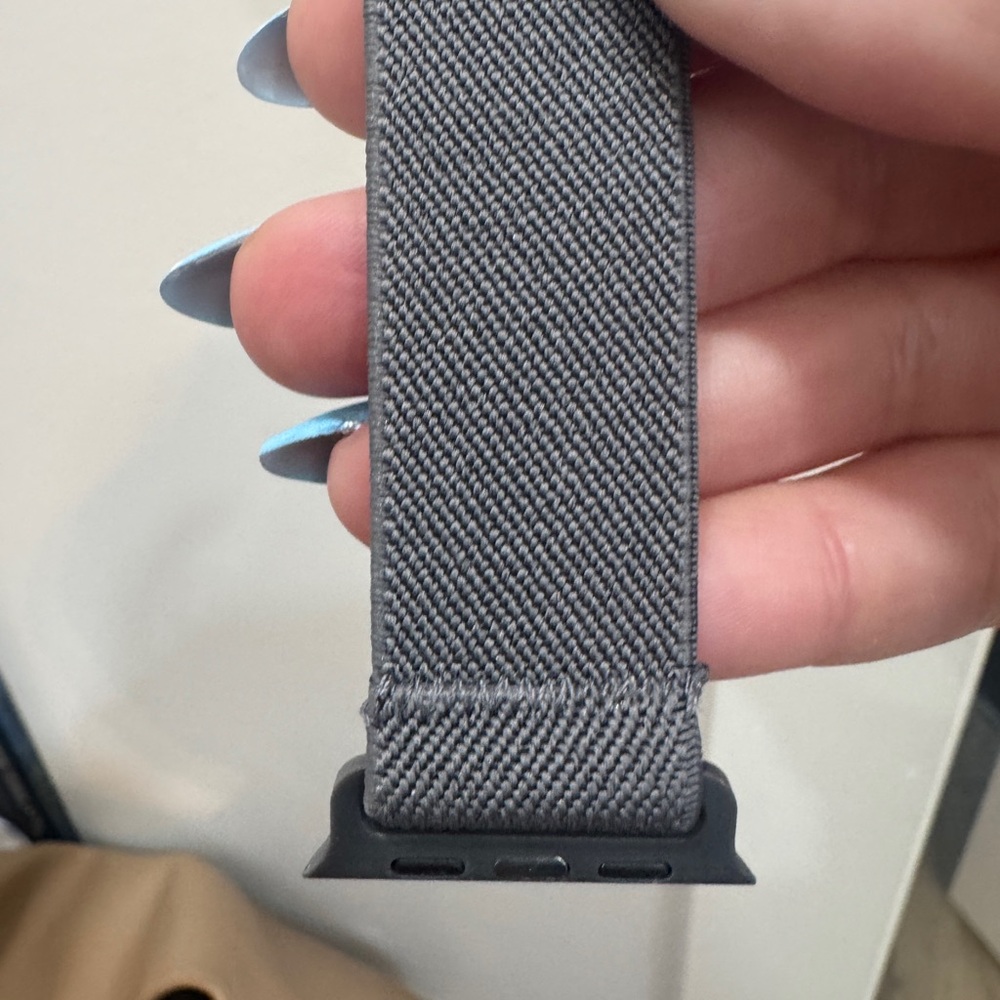 2 brand new Solace Bands for Apple Watch - Picture 2 of 3